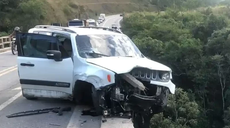 Família quase despenca de ponte ao desviar de buraco na BR-265