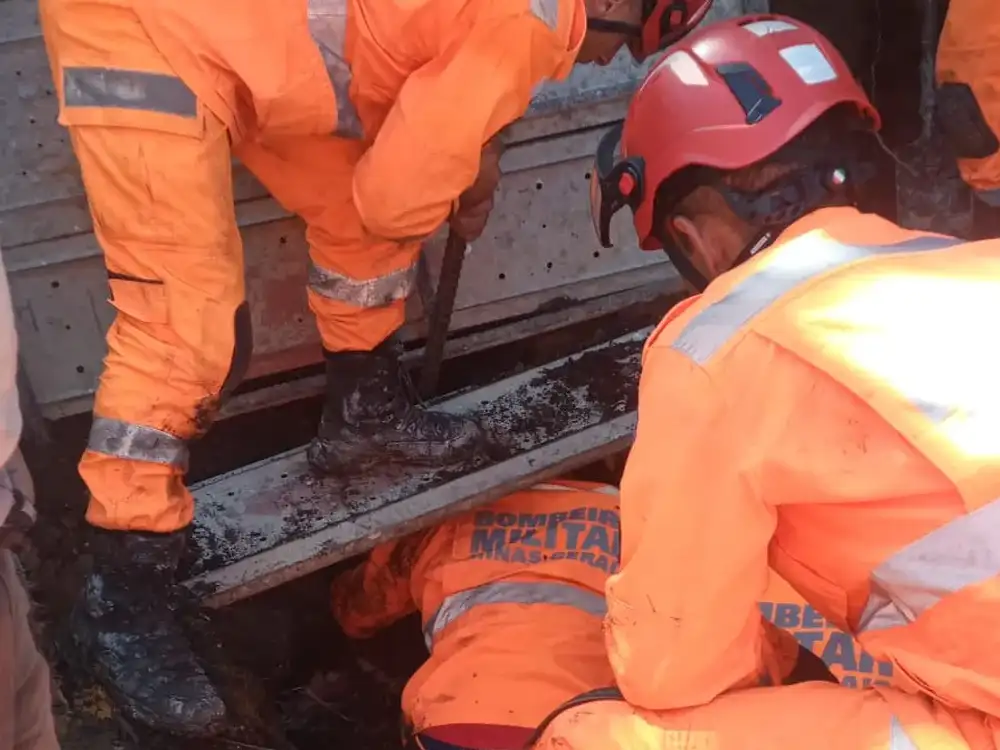 Jovem de 20 anos morre soterrado por um barranco na obra onde trabalhava