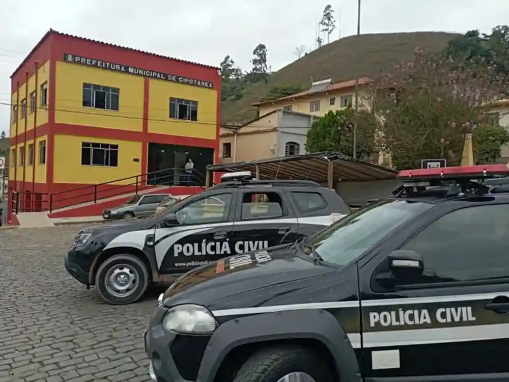 Polícia Civil realiza operação contra o tráfico no Campo das Vertentes