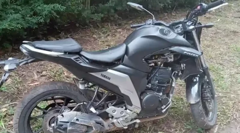 Polícia Rodoviária persegue e prende homem com moto roubada em Juiz de Fora