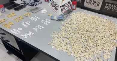 Irmãos do tráfico são presos com mais de 1.000 papelotes de cocaína